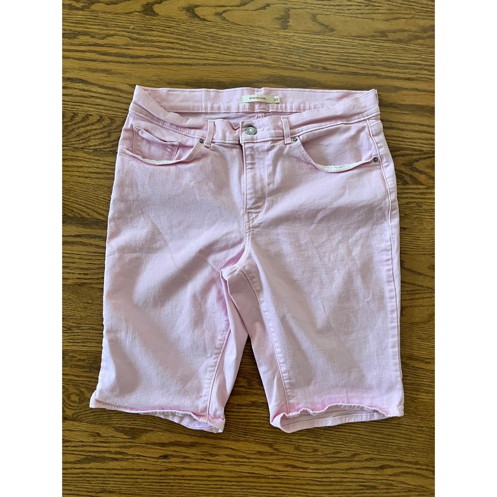 Levis Bermuda Shorts Womens 30 Pink Denim Mid Rise Stretch 29969-0020